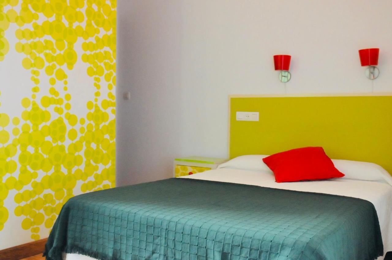 Balenax Pension Gijón Buitenkant foto